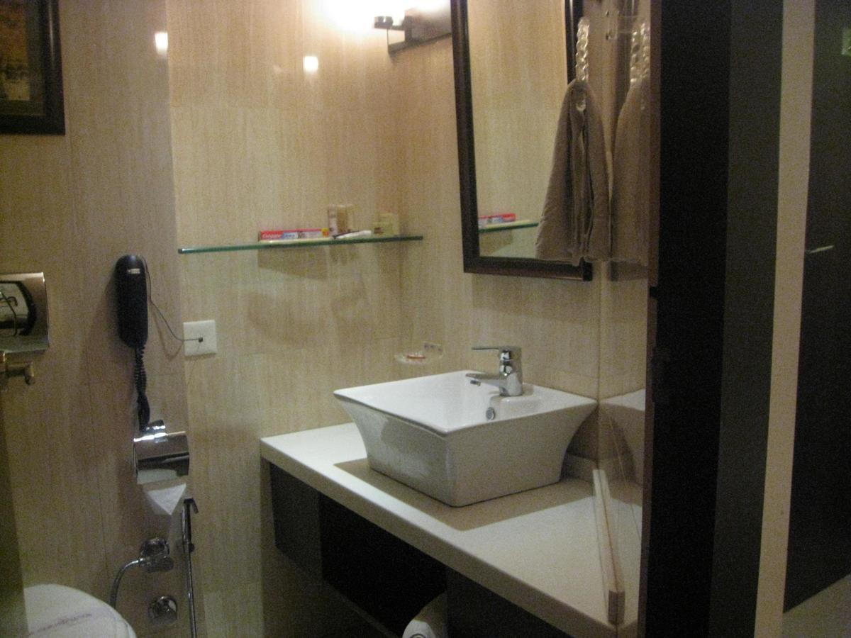 Hotel D'Grand Bareilly Εξωτερικό φωτογραφία