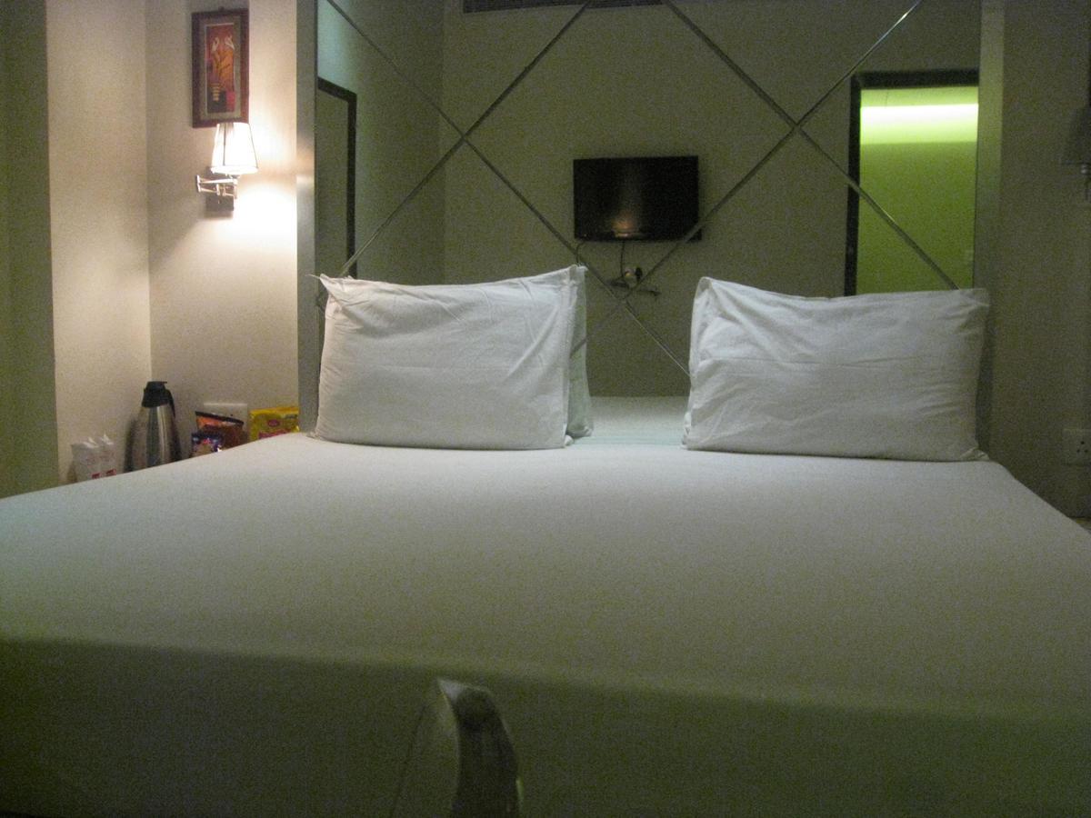 Hotel D'Grand Bareilly Εξωτερικό φωτογραφία