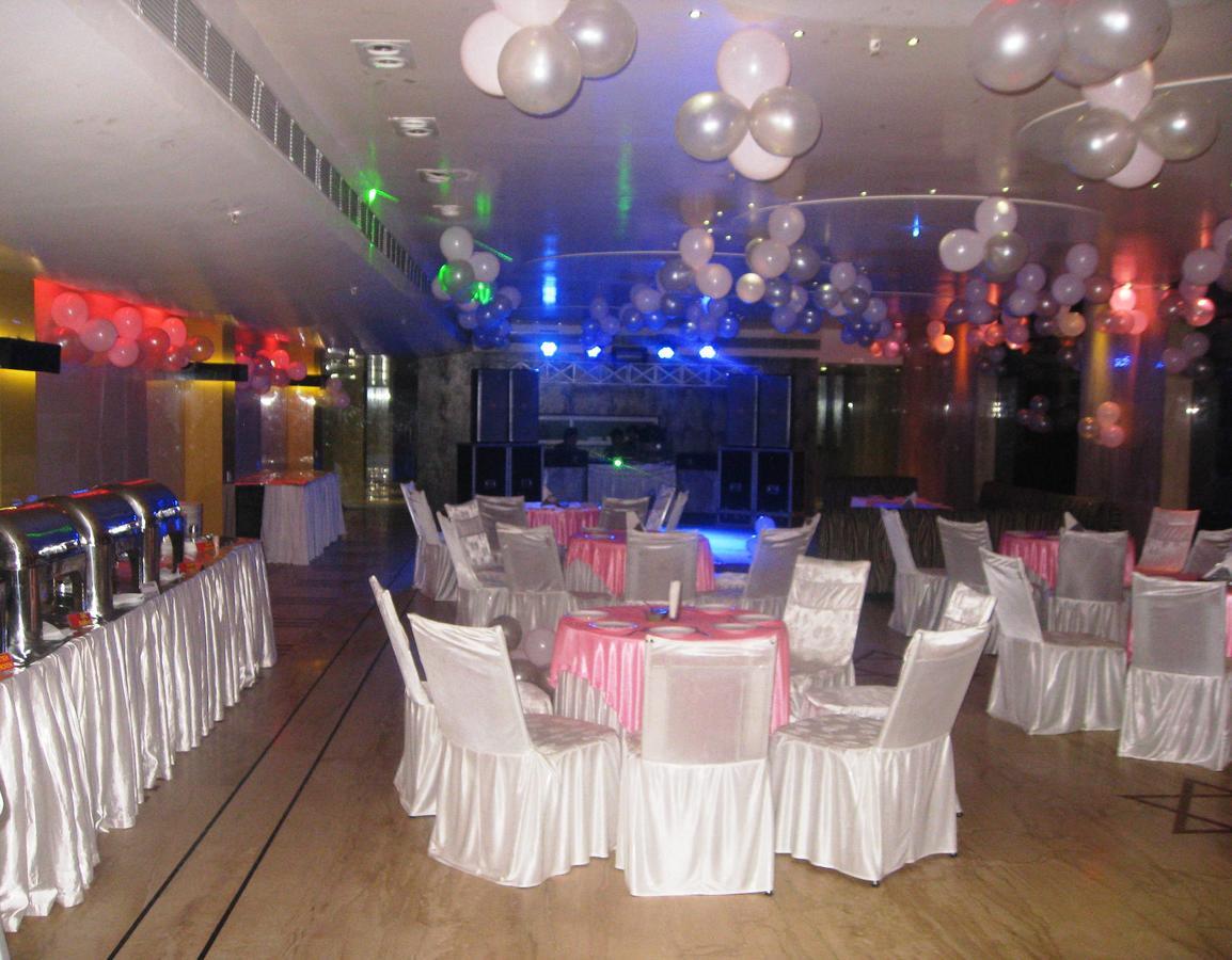 Hotel D'Grand Bareilly Εξωτερικό φωτογραφία